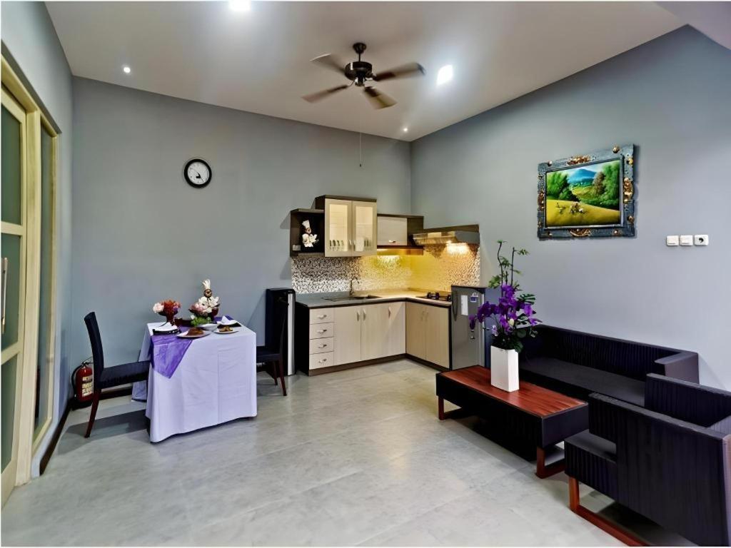 Bali Rich Villa Tuban  Екстериор снимка