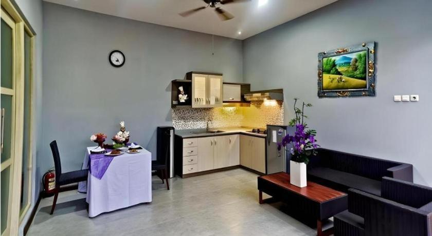 Bali Rich Villa Tuban  Екстериор снимка